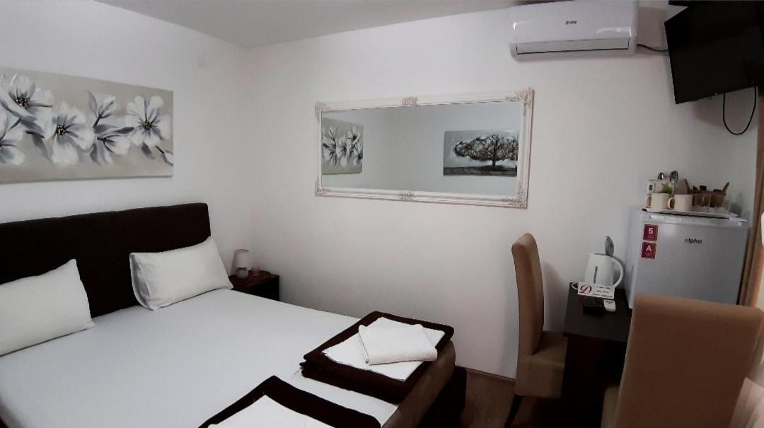 Apartments & Dream Rooms Ni Exterior foto